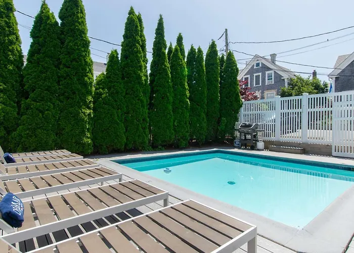 Condo With Wading Pool Dog Welcome
