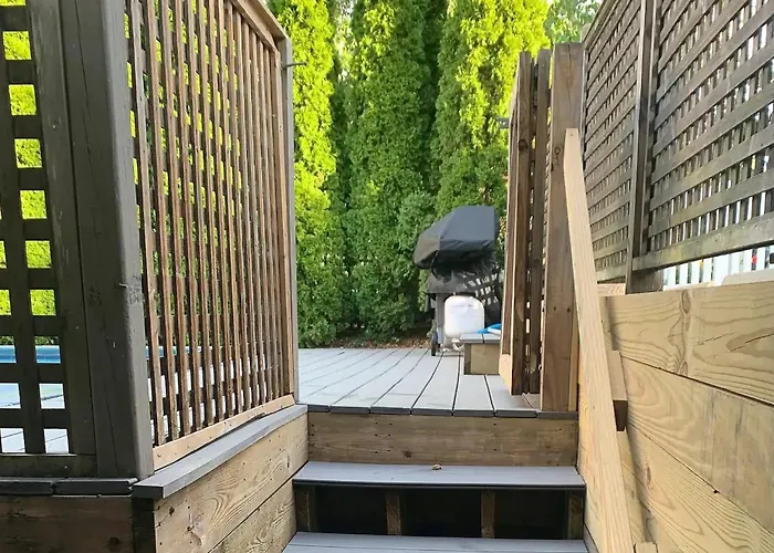 Condo With Wading Pool Dog Welcome